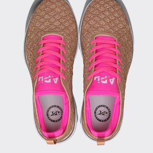 APL Techloom Phantom